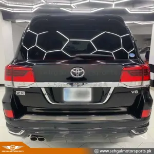 Toyota Land Cruiser Fj200 OEM Back Bumper Model 2010-2016