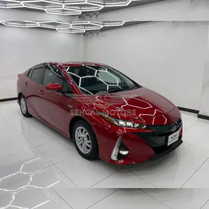 Toyota prius PHV Plug In Hybrid 2018