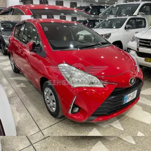 Toyota vitz F 1.0 2018
