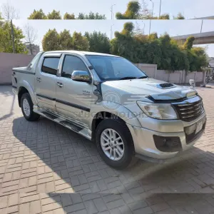 Toyota Hilux Vigo G 2012