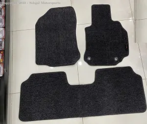 Toyota Corolla Carpet Floor Mat Model 2017-2018