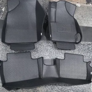 Toyota Yaris Japanese 10D Floor Mats