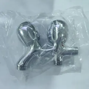 Double Bib Cock Rawal